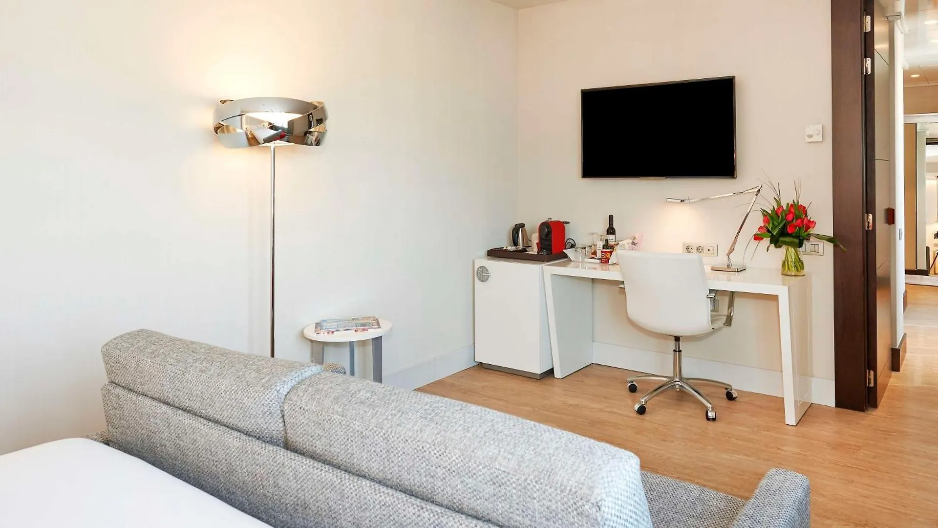 *****  Nh Collection Barcelona Gran Hotel Calderon ספרד