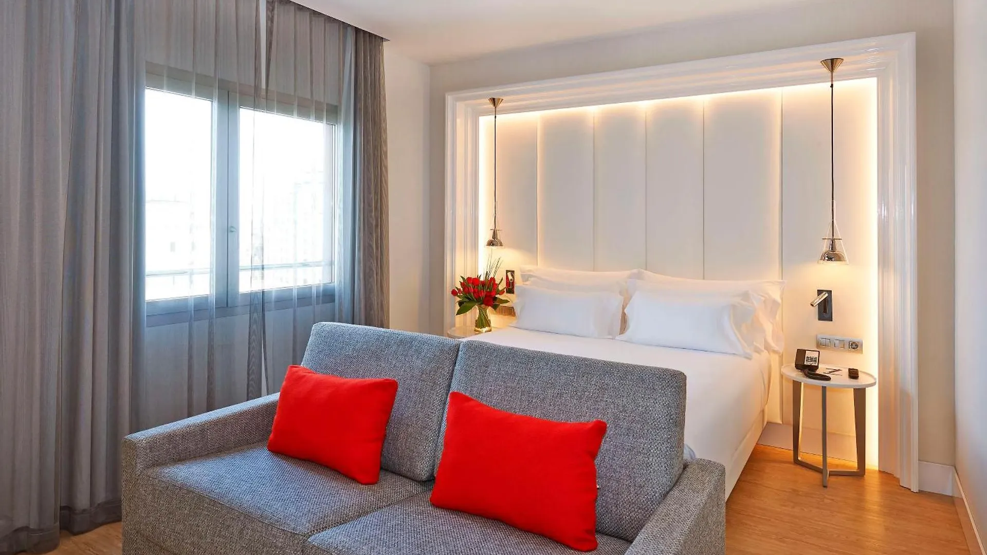 Nh Collection Barcelona Gran Hotel Calderon 5*,