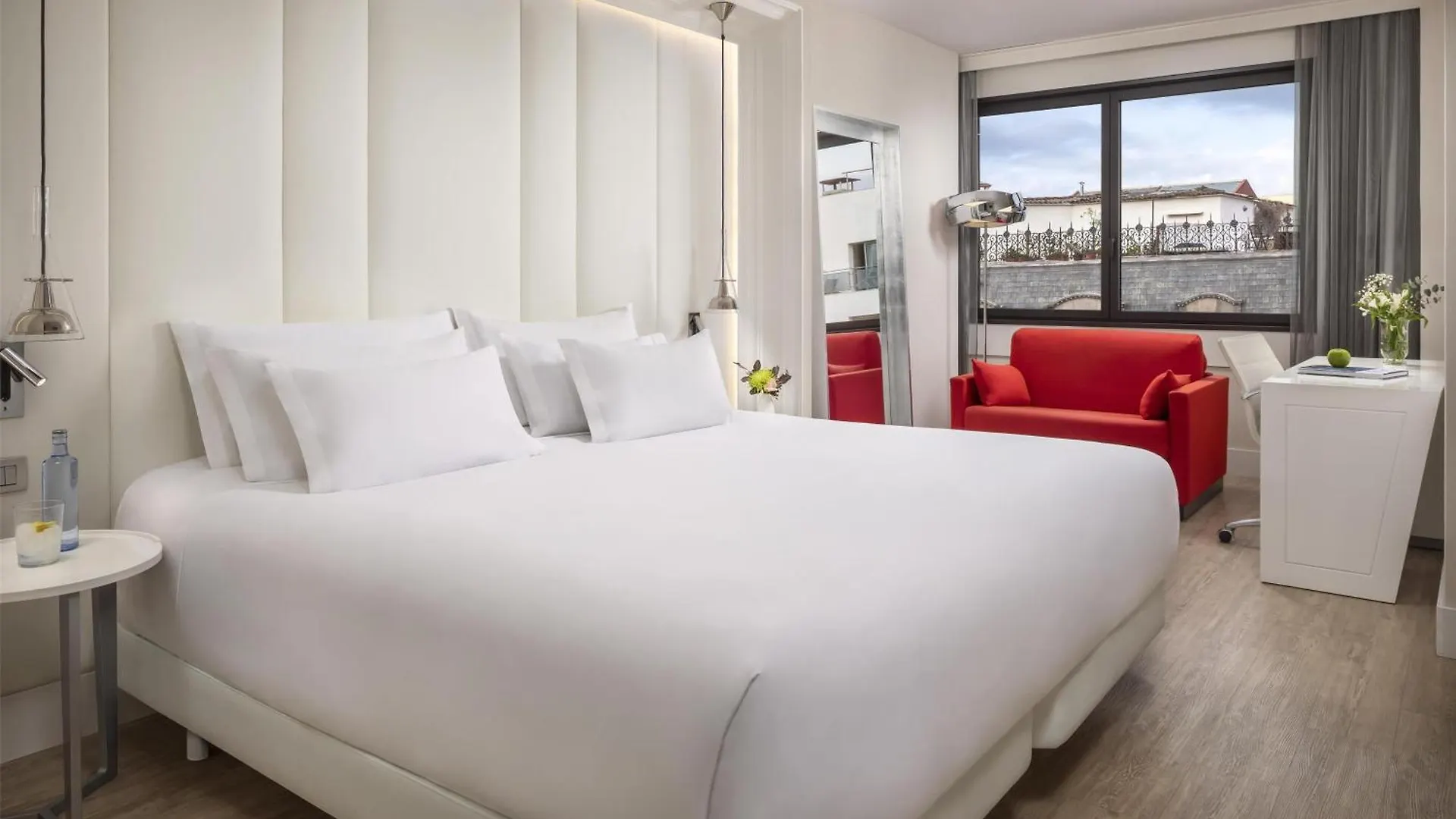 Nh Collection Barcelona Gran Hotel Calderon 5*,